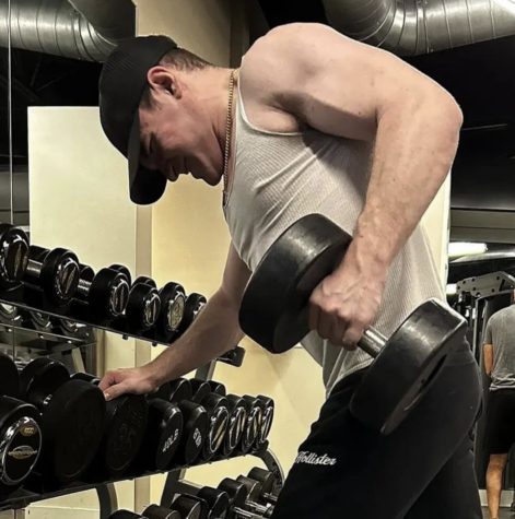 David Nappi (‘24) incorporates lifting weights in his workouts. He goes to the gym six days a week, for around 45 minutes each day. “My bench press is 265 on my deadlift,  my best deadlift is 315, and my best squat is about 350,” Nappi said.